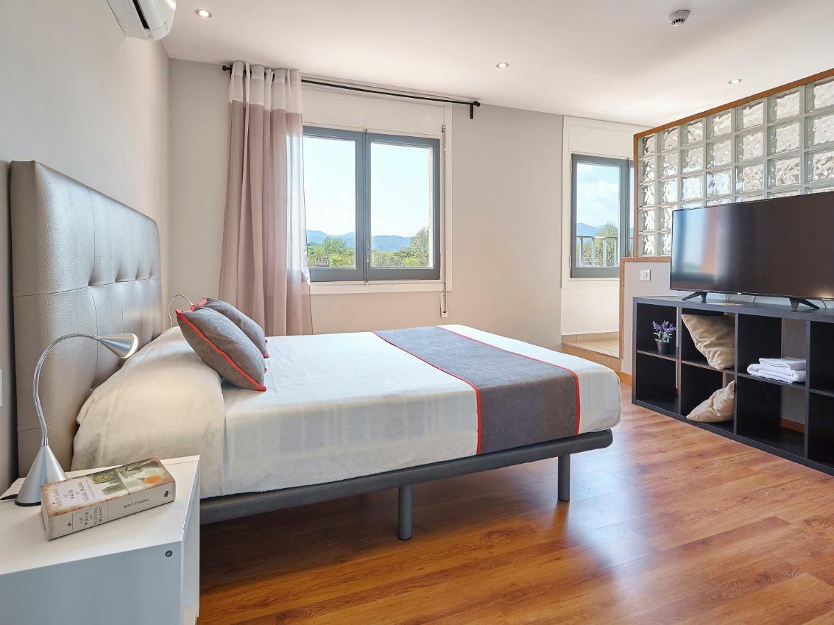 Hostal Mas Ferrer Cornella de Terri Экстерьер фото